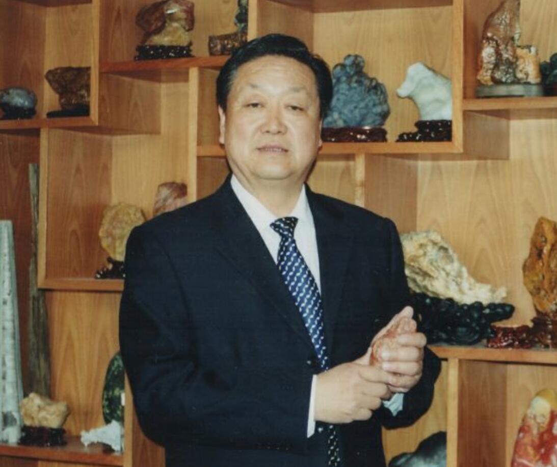 杨金岭